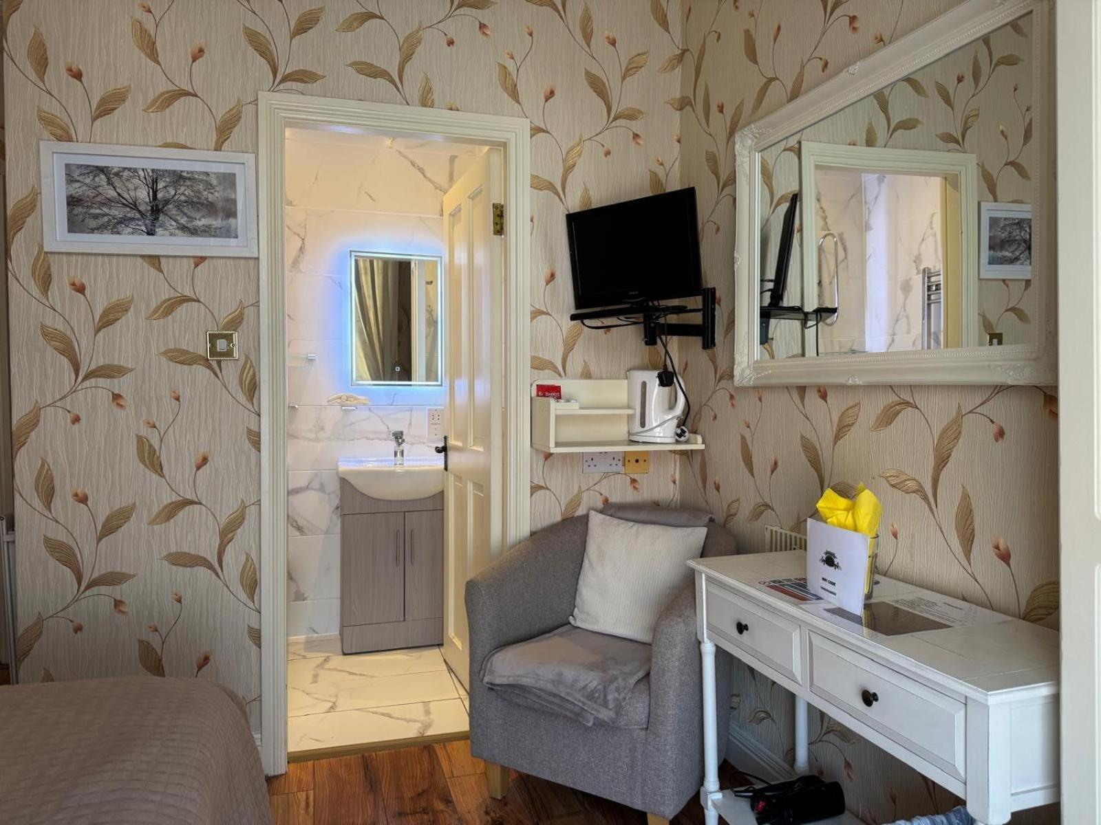 Guest house Donnybrook Hall
