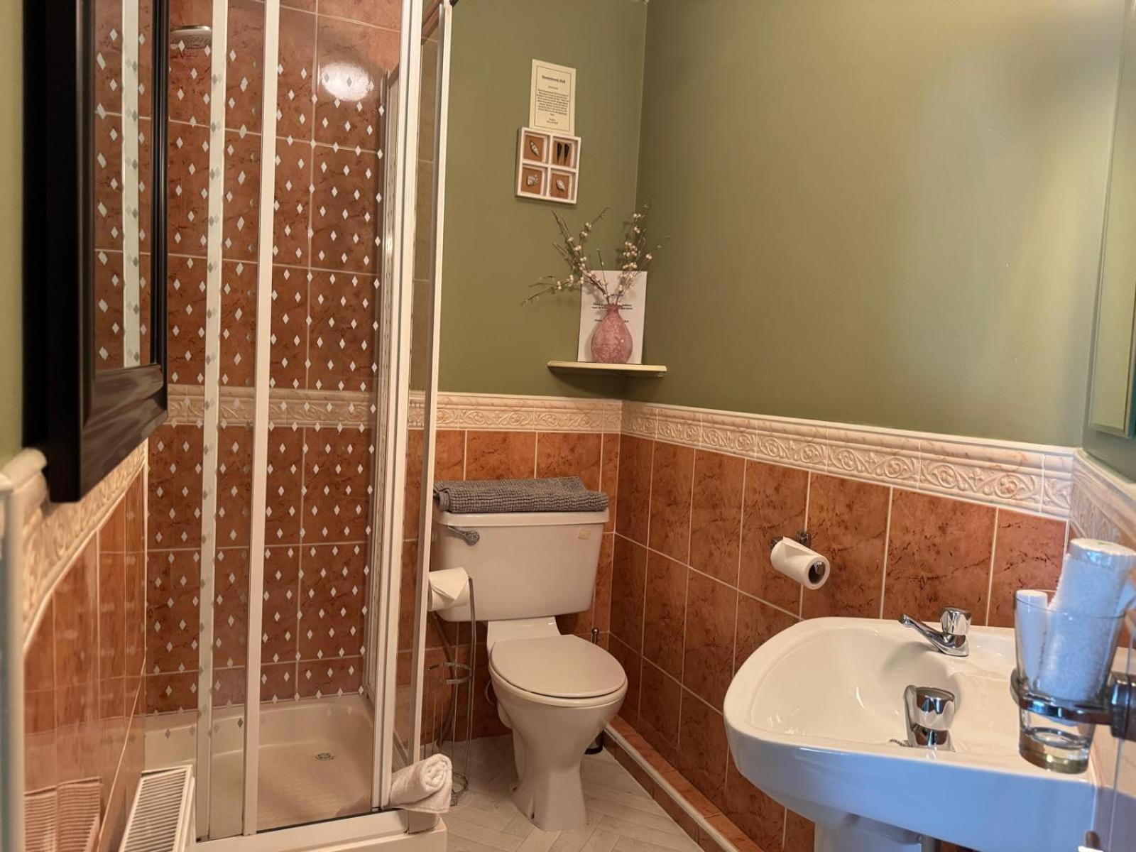 Guest house Donnybrook Hall 3*