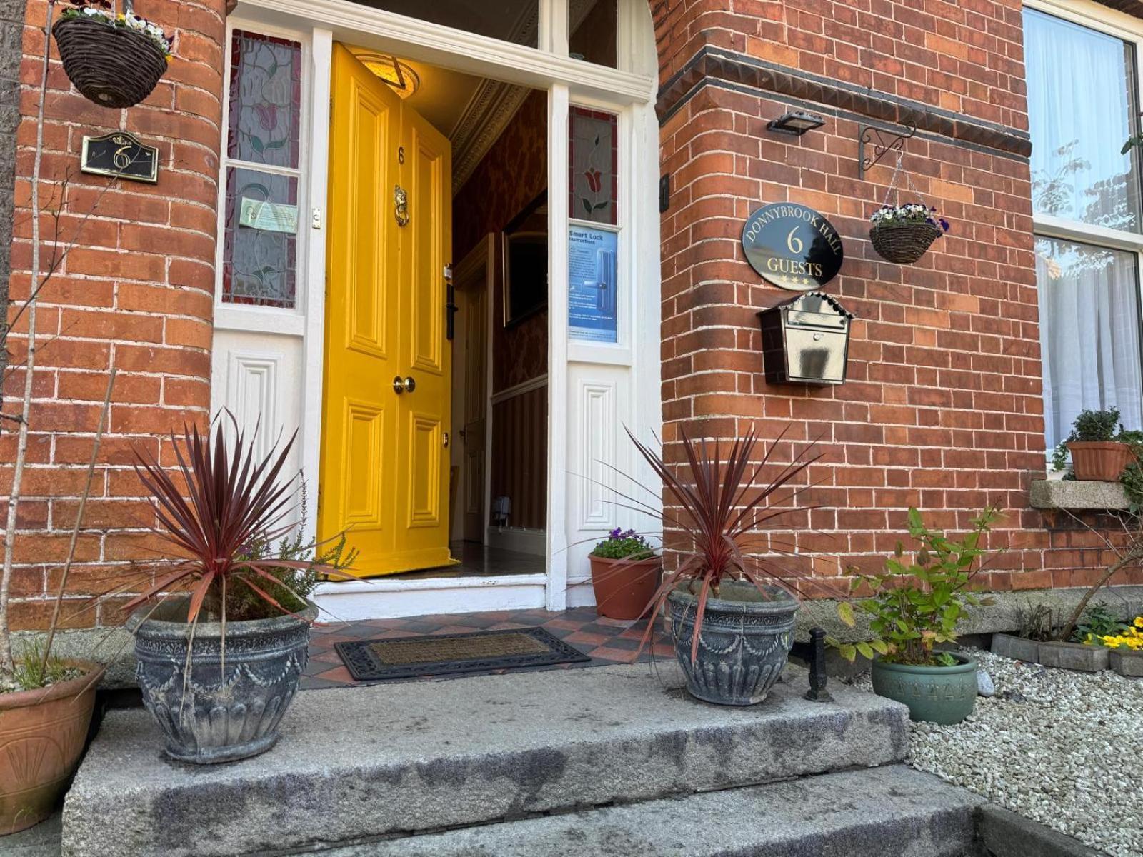 Donnybrook Hall Guest house Dublin