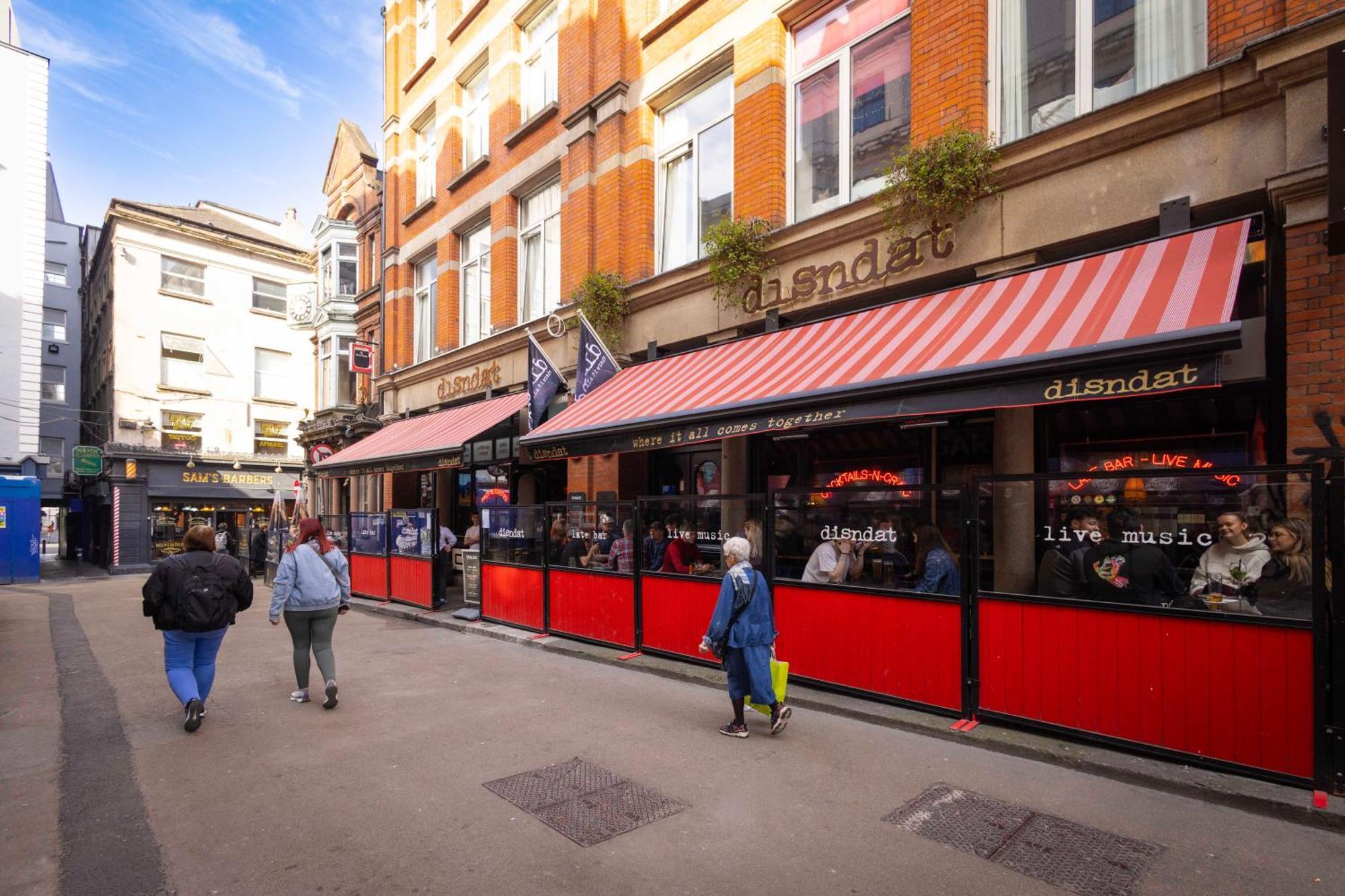 Rezz Temple Bar, Hotel