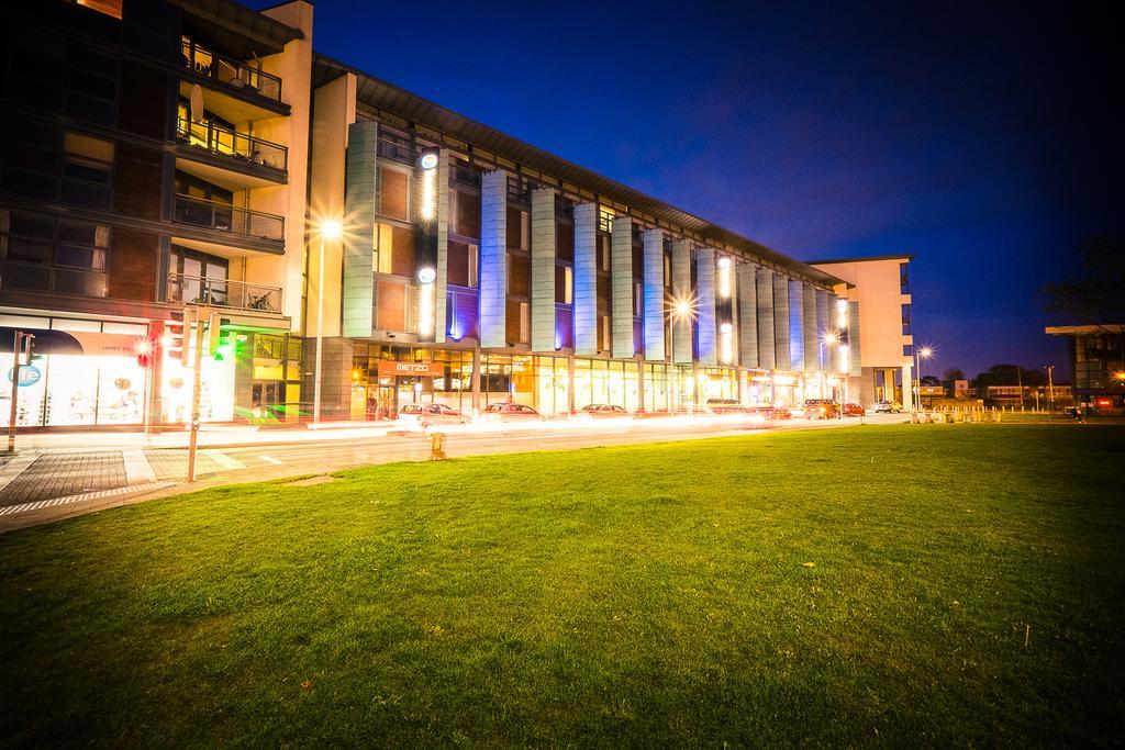 Travelodge Dublin Airport South Hotel 3*