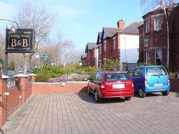 Guest house Ashling House Serviced