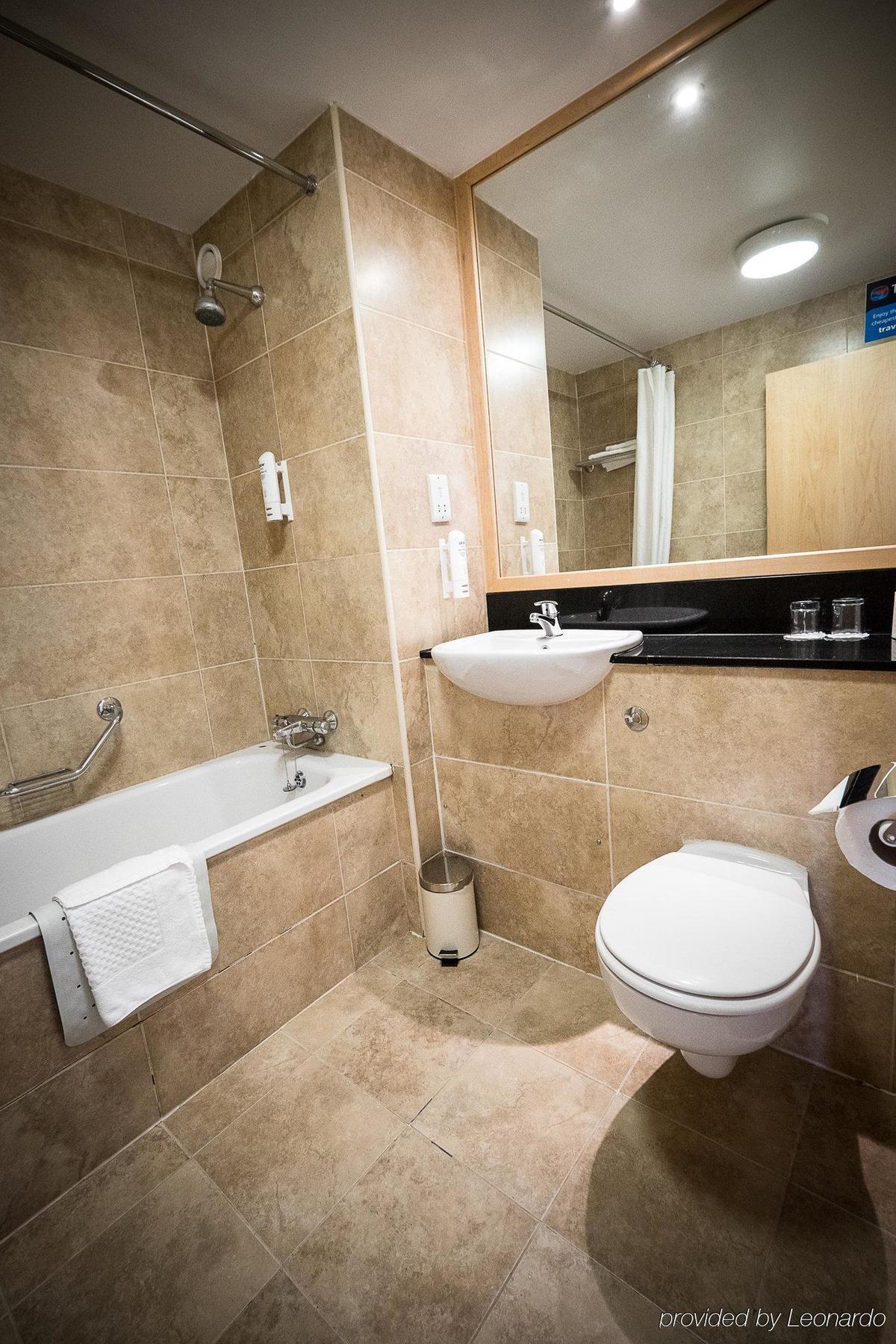 Travelodge Dublin Airport South 3* Collinstown (Santry)