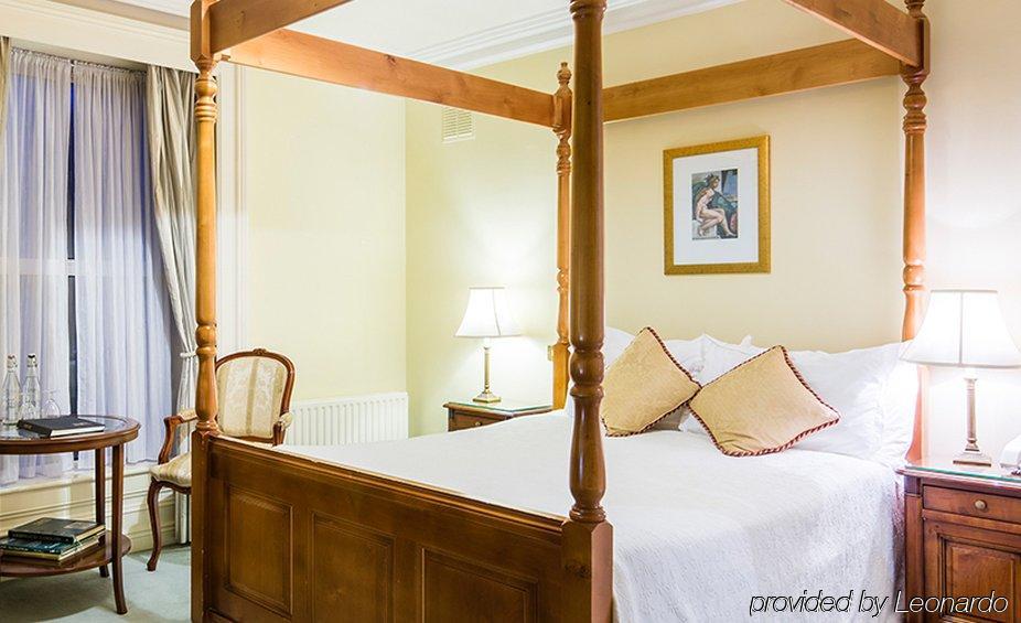 Aberdeen Guest house 4*