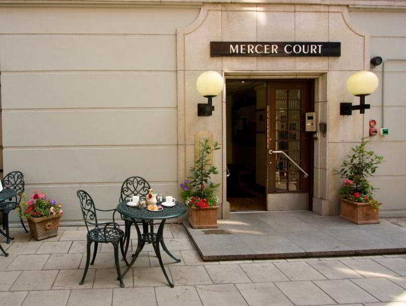 Hotel Arthaus 4*