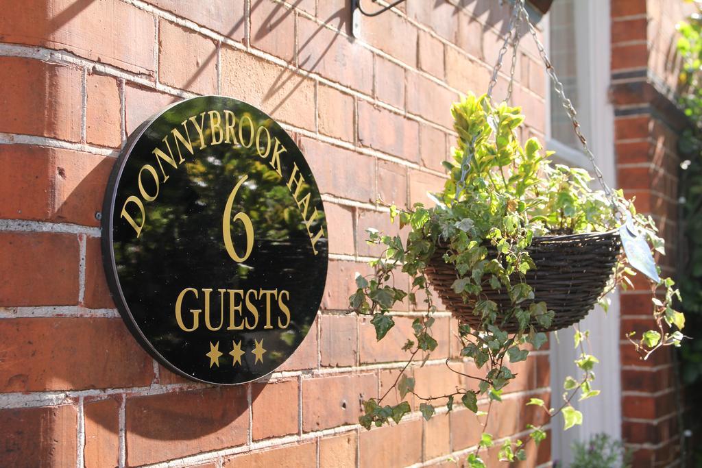 Guest house Donnybrook Hall 3*