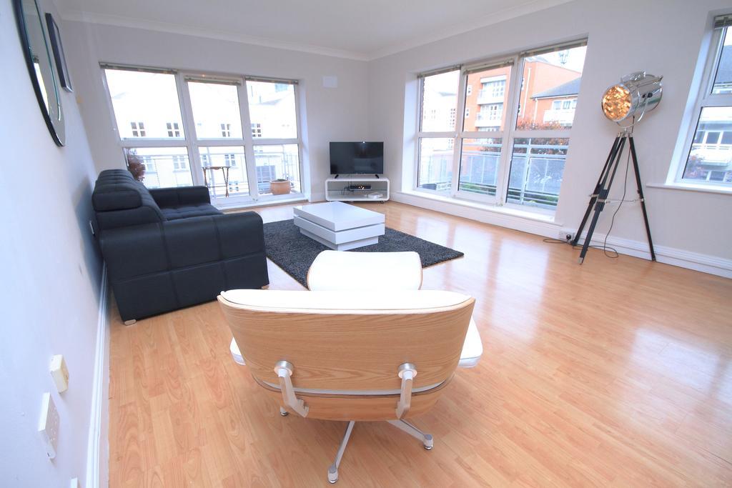 Apartment Perfect For Long Term Stays *