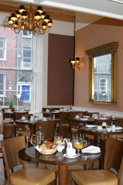 Albany House 3*