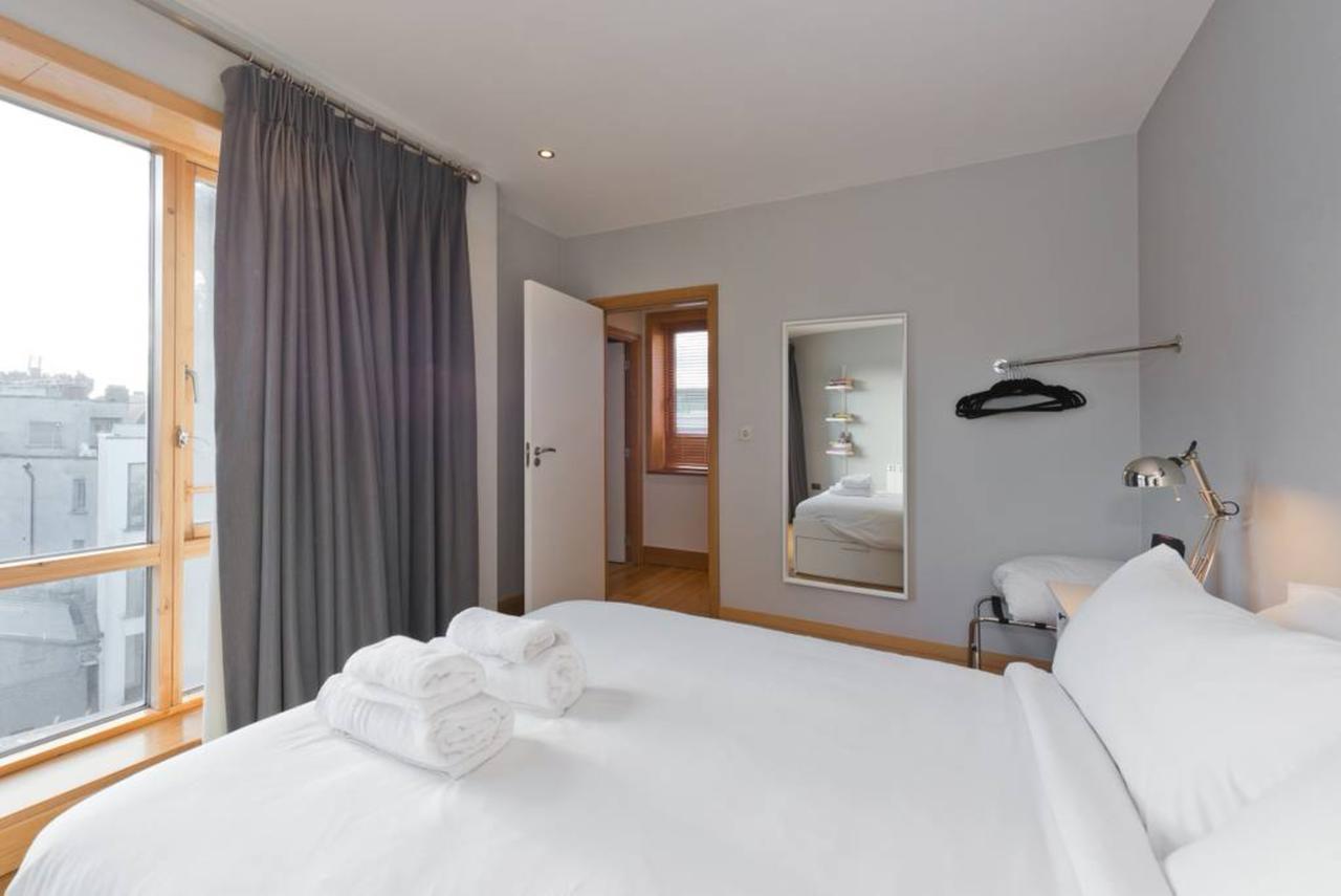 2 Bedroom Centre With Patio Sleeps 6 *