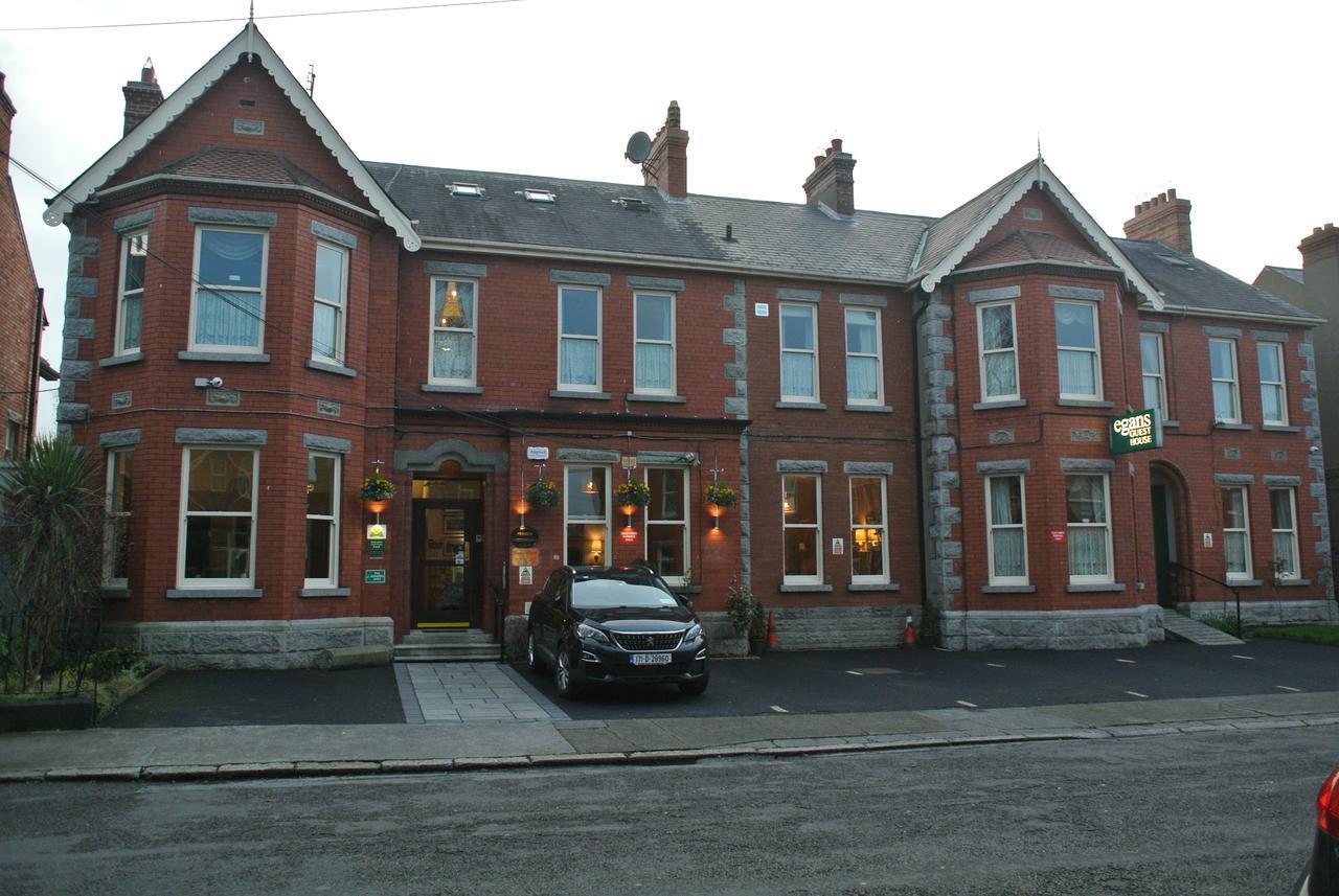 Guest house Egans House