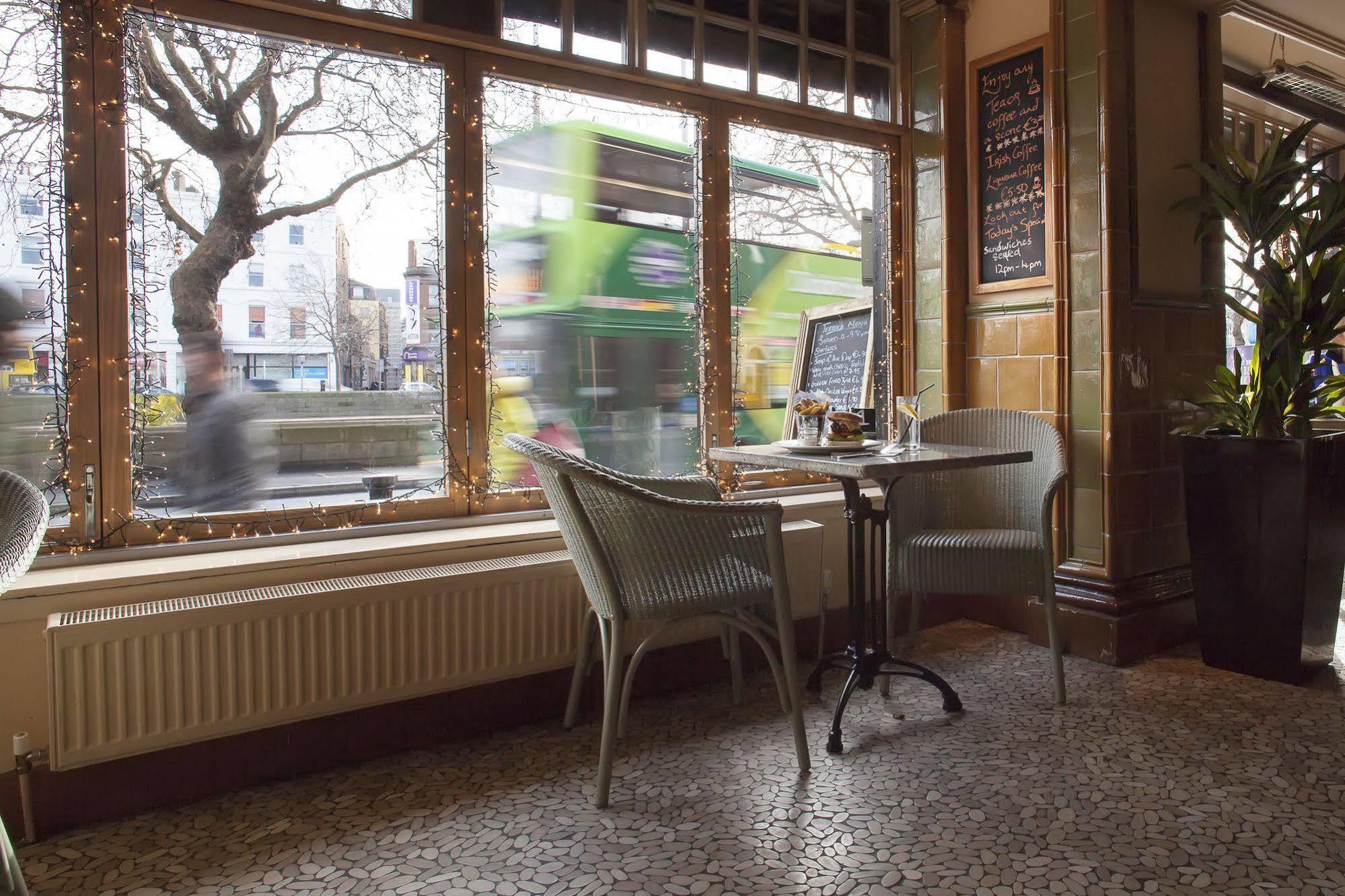Hotel Arlington O'connell Bridge 3*