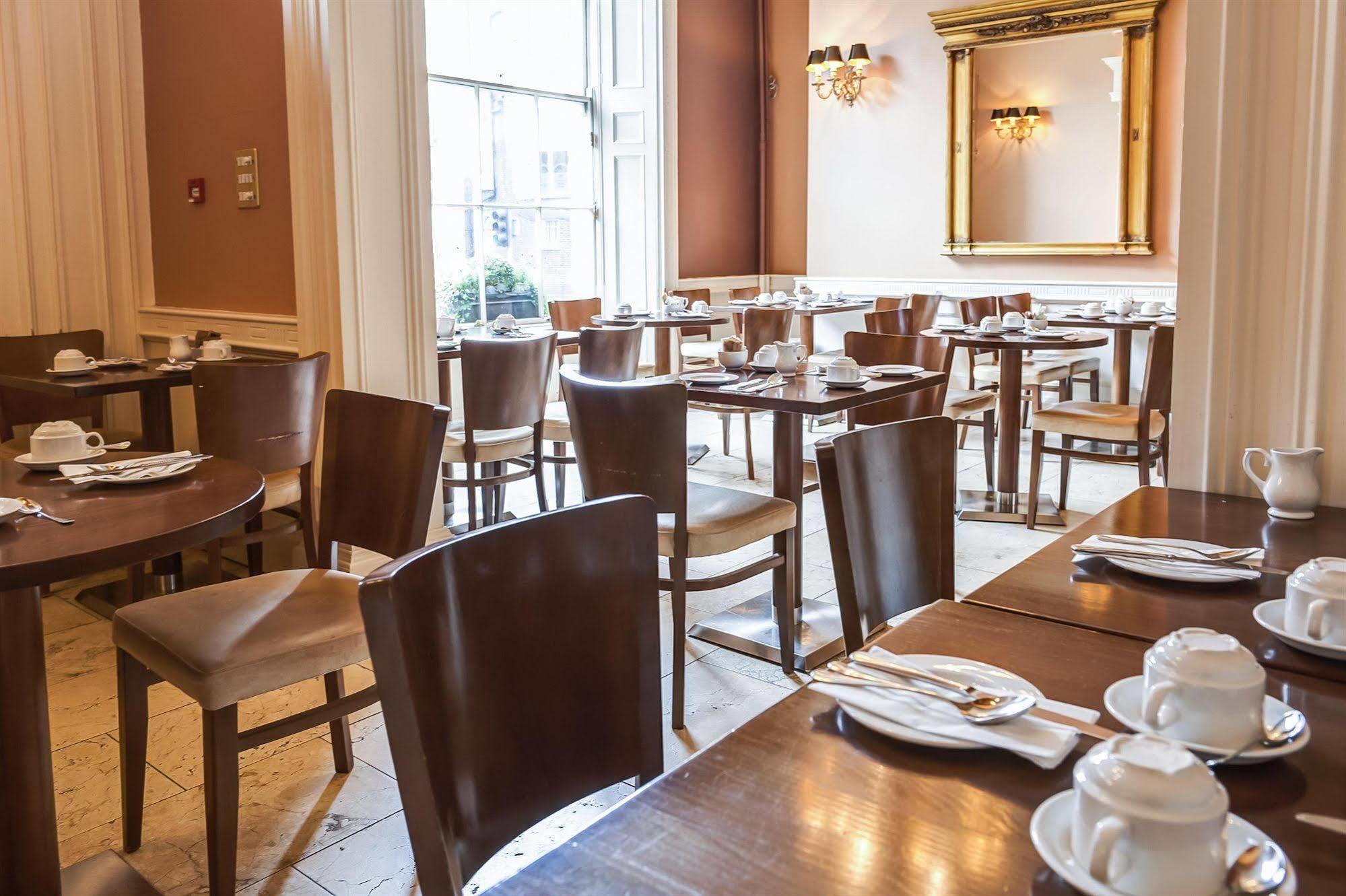 Albany House Hotel 3*
