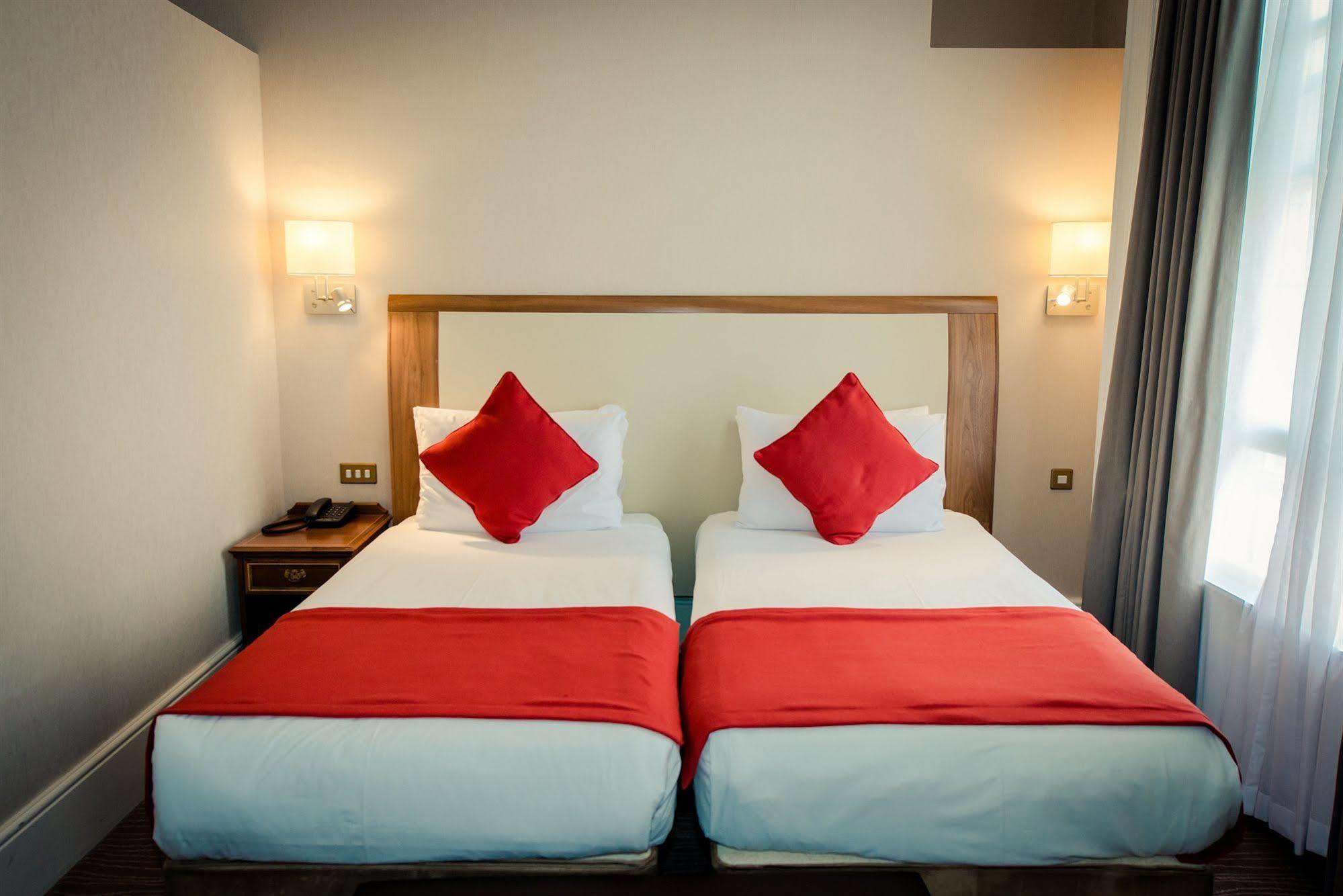 Hotel Albany House 3*