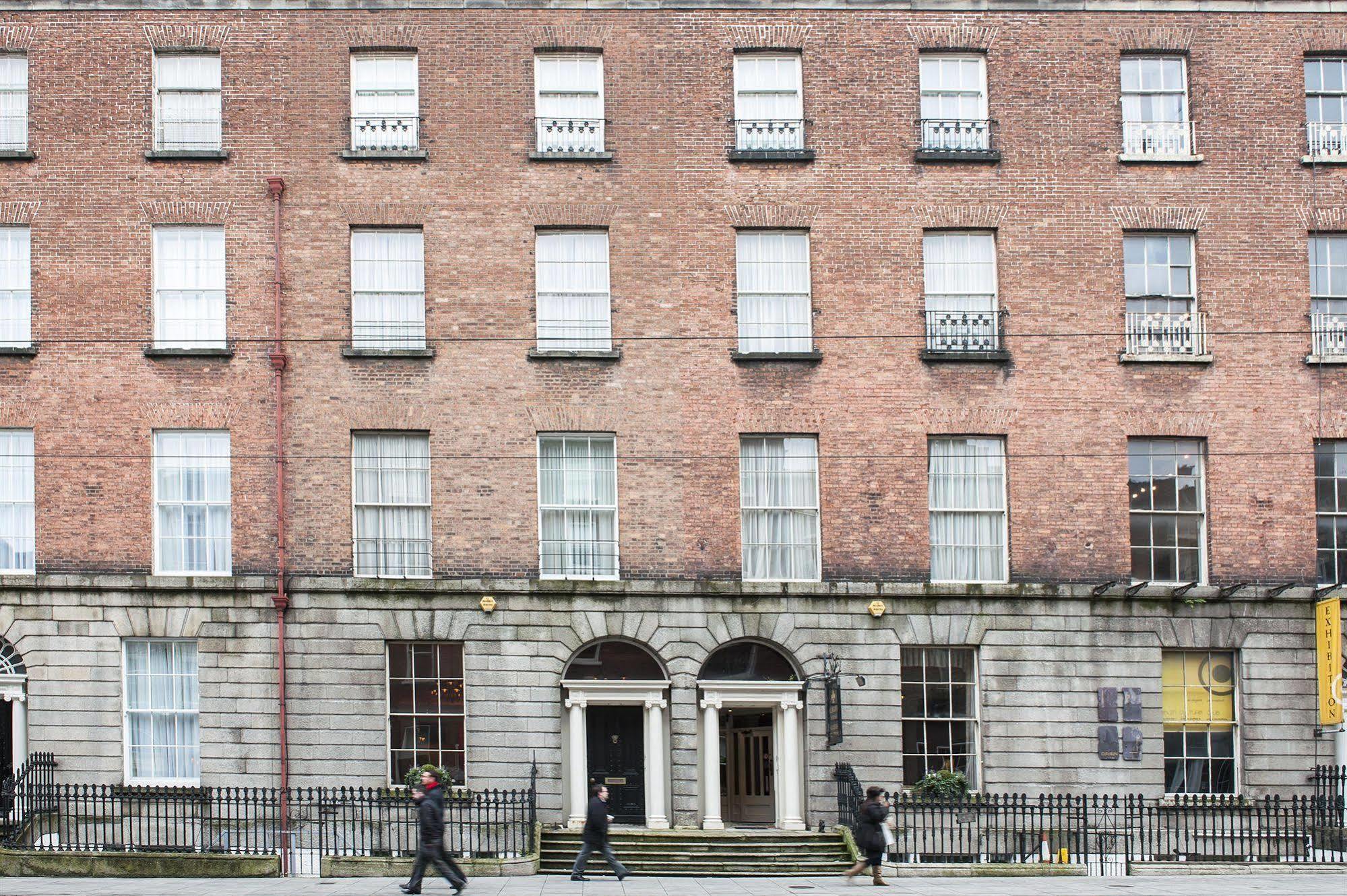 Albany House 3*