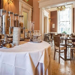 Hotel Albany House 3*
