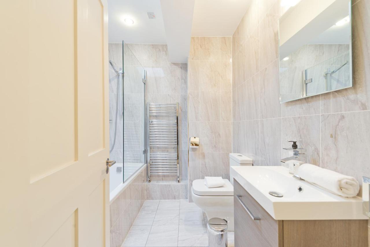 Guest house The John Lennon - Hiphipstay 4*
