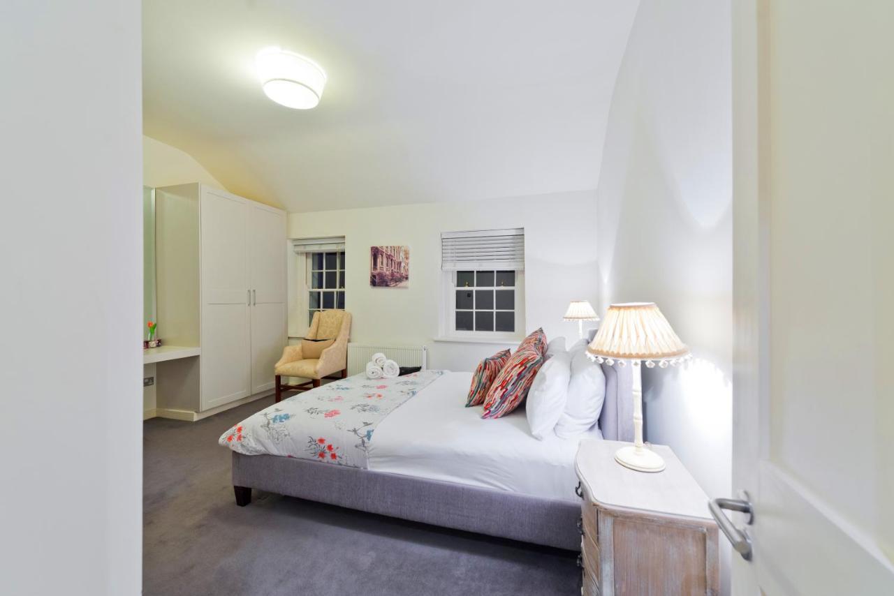 The John Lennon - Hiphipstay Guest house 4*