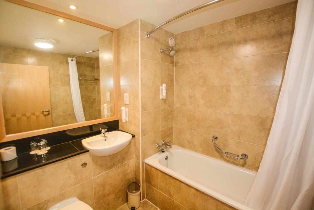 Travelodge Dublin Airport South 3* Collinstown (Santry)