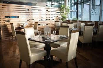 Travelodge Dublin Airport South Hotel 3*