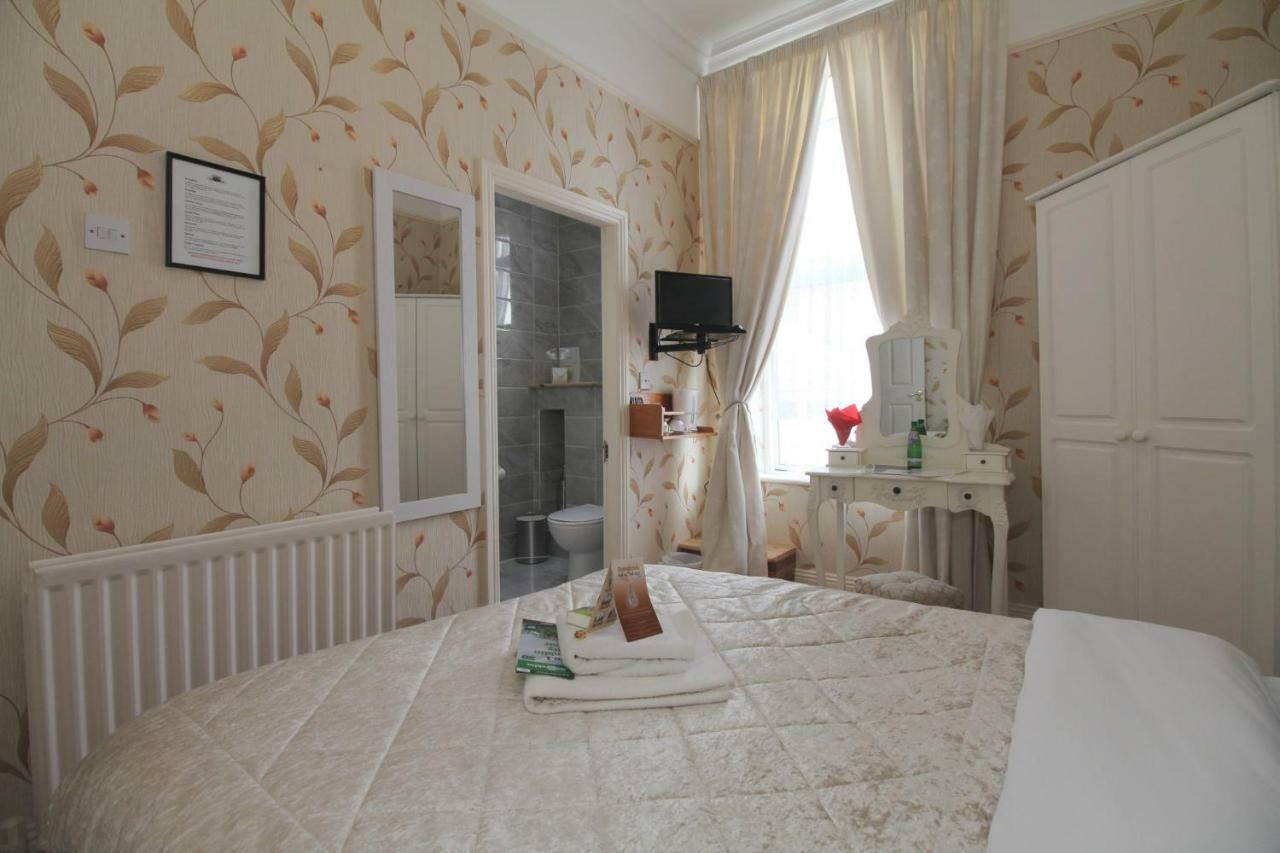 Donnybrook Hall Guest house Dublin
