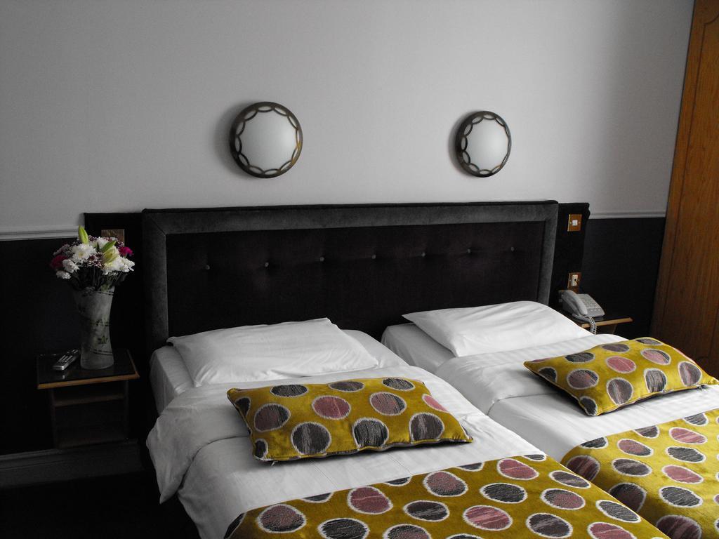 The Glen Guest house 2*