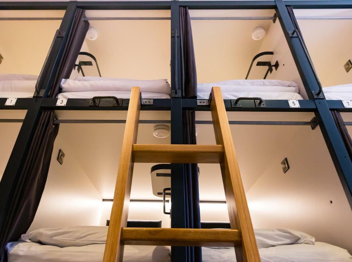 Latroupe Jacobs Hostel *