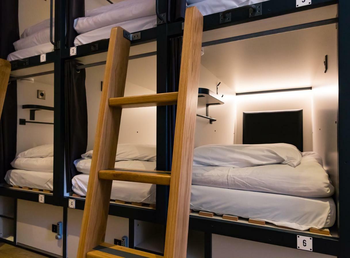 Latroupe Jacobs Hostel