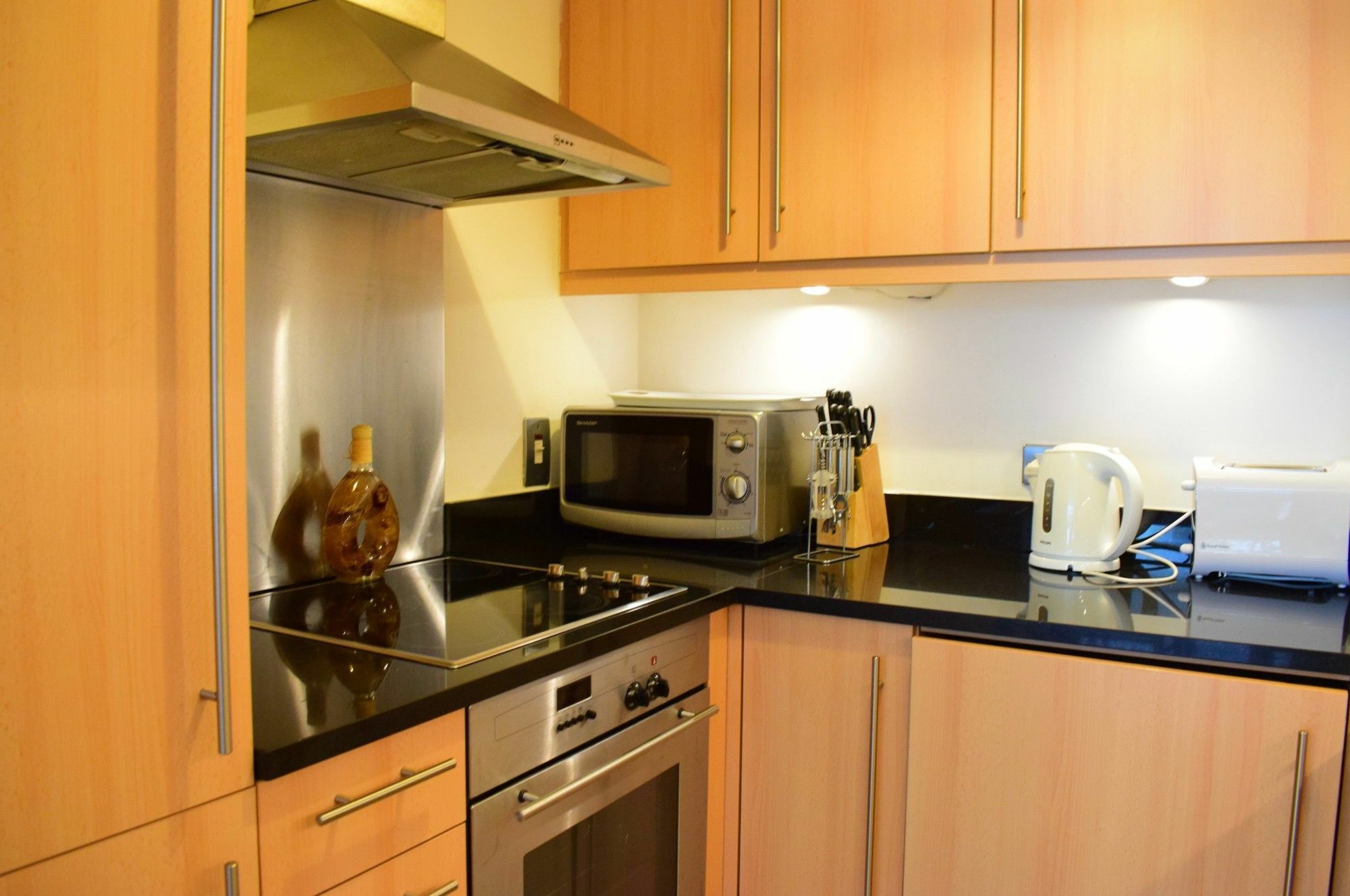 1 Bedroom Centre In Apartment *