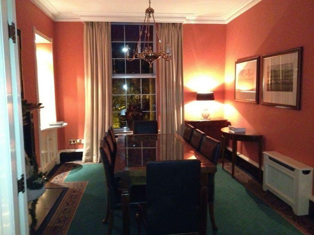 Guest house Pembroke Townhouse 4*