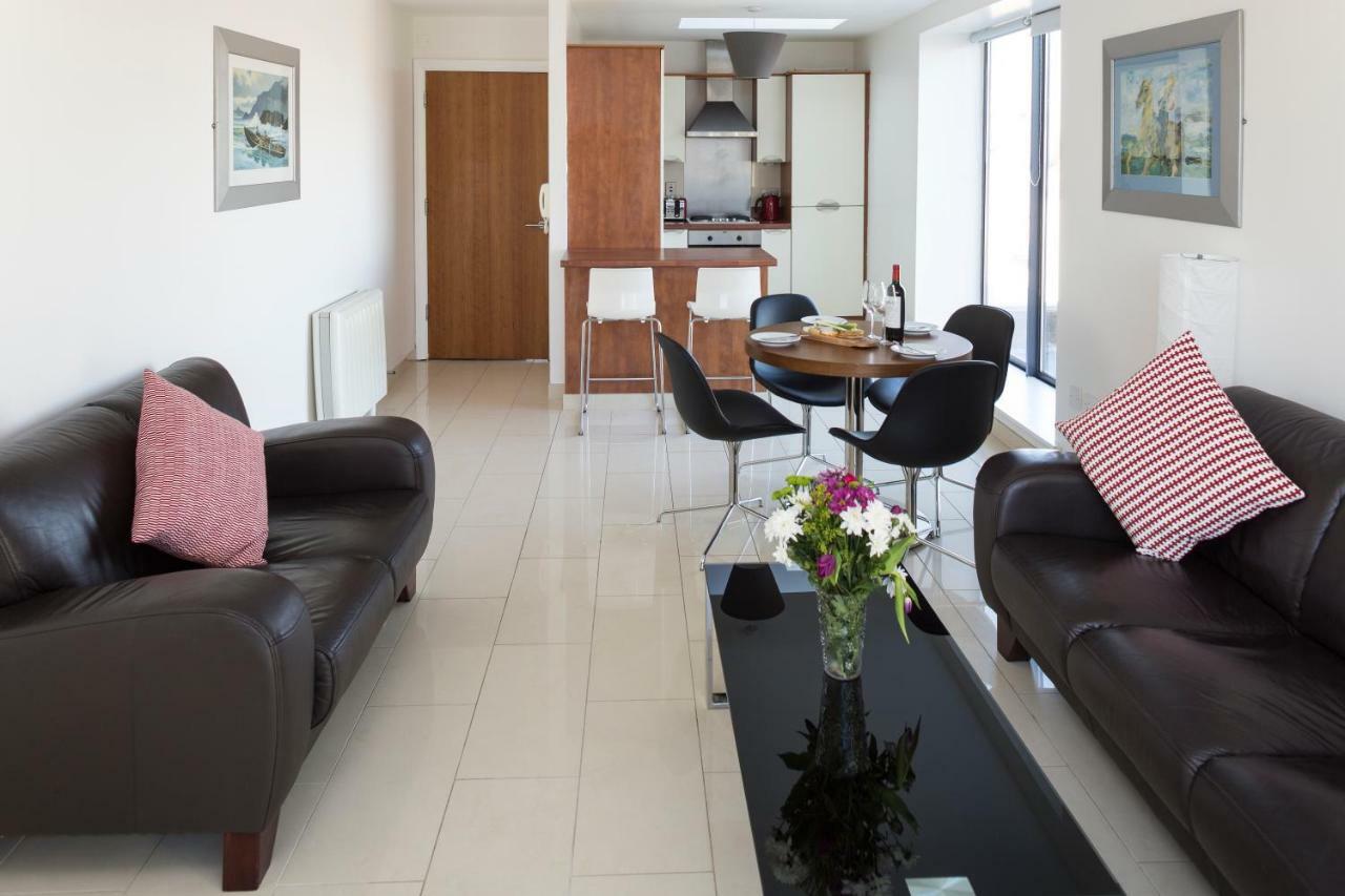 Luxury Ivy Exchange Apartment *