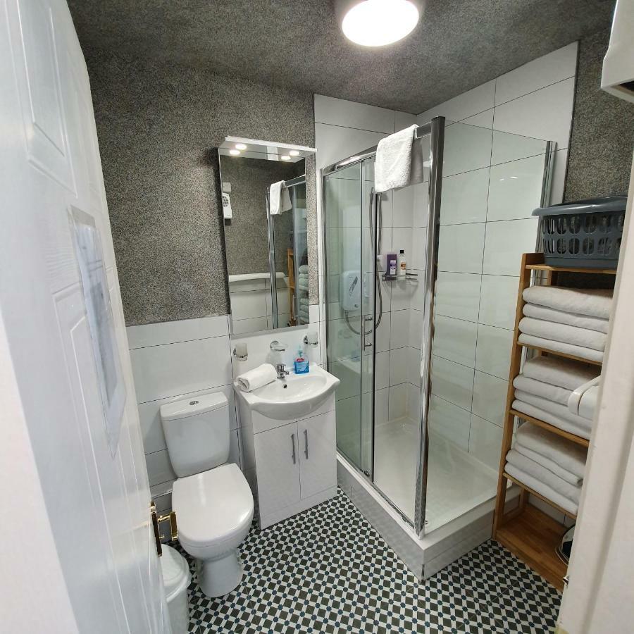 Family Apartment *