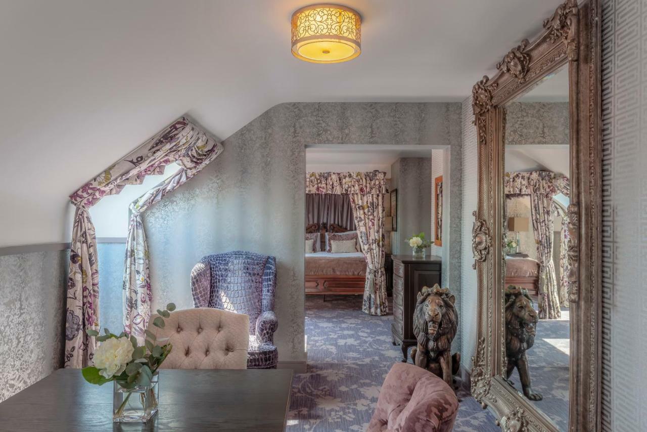 Hotel Clontarf Castle