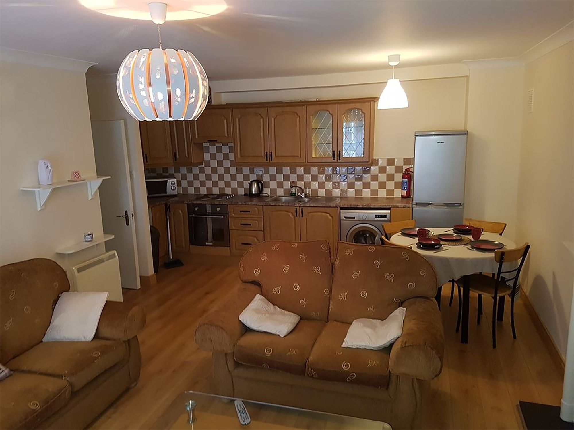 2 Bedroom Great Location Smithfield *