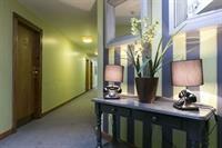 Camden Deluxe Hotel 2*