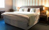 Camden Deluxe Hotel