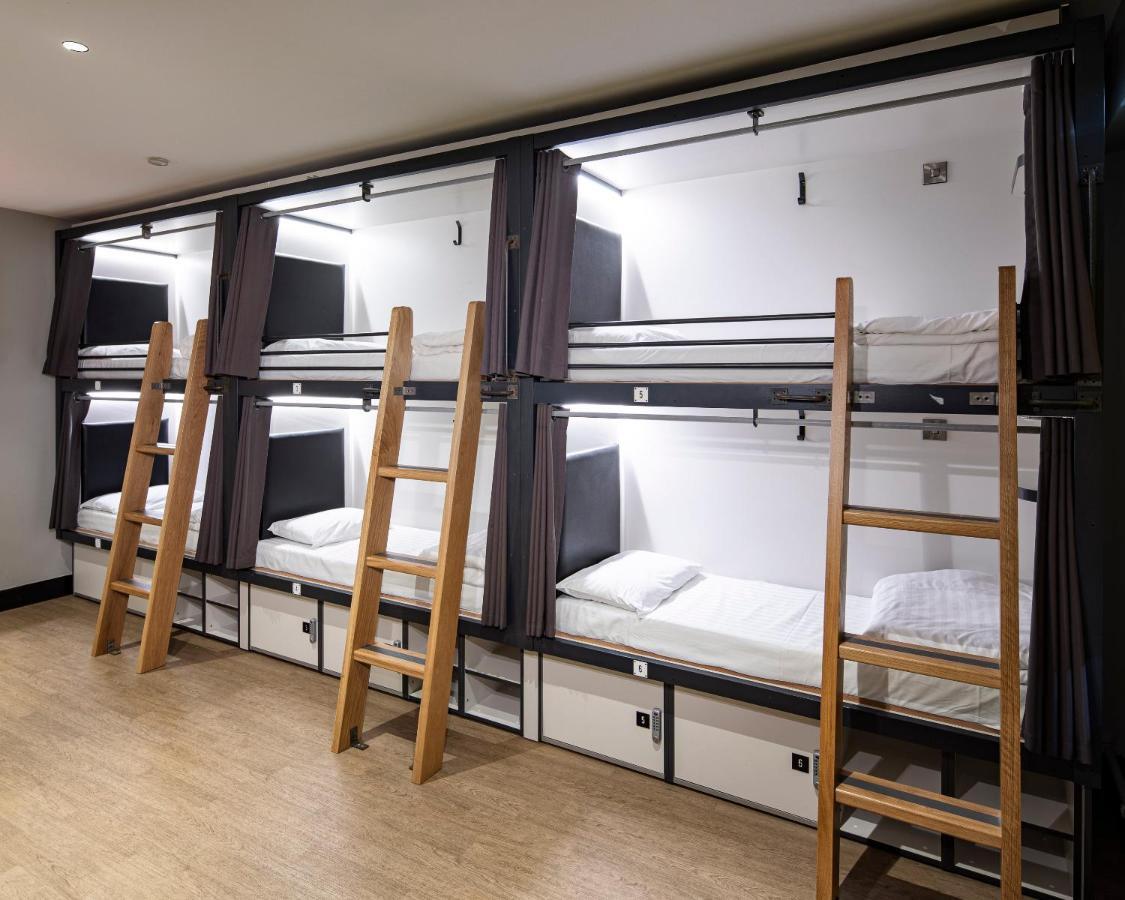 Latroupe Jacobs Hostel