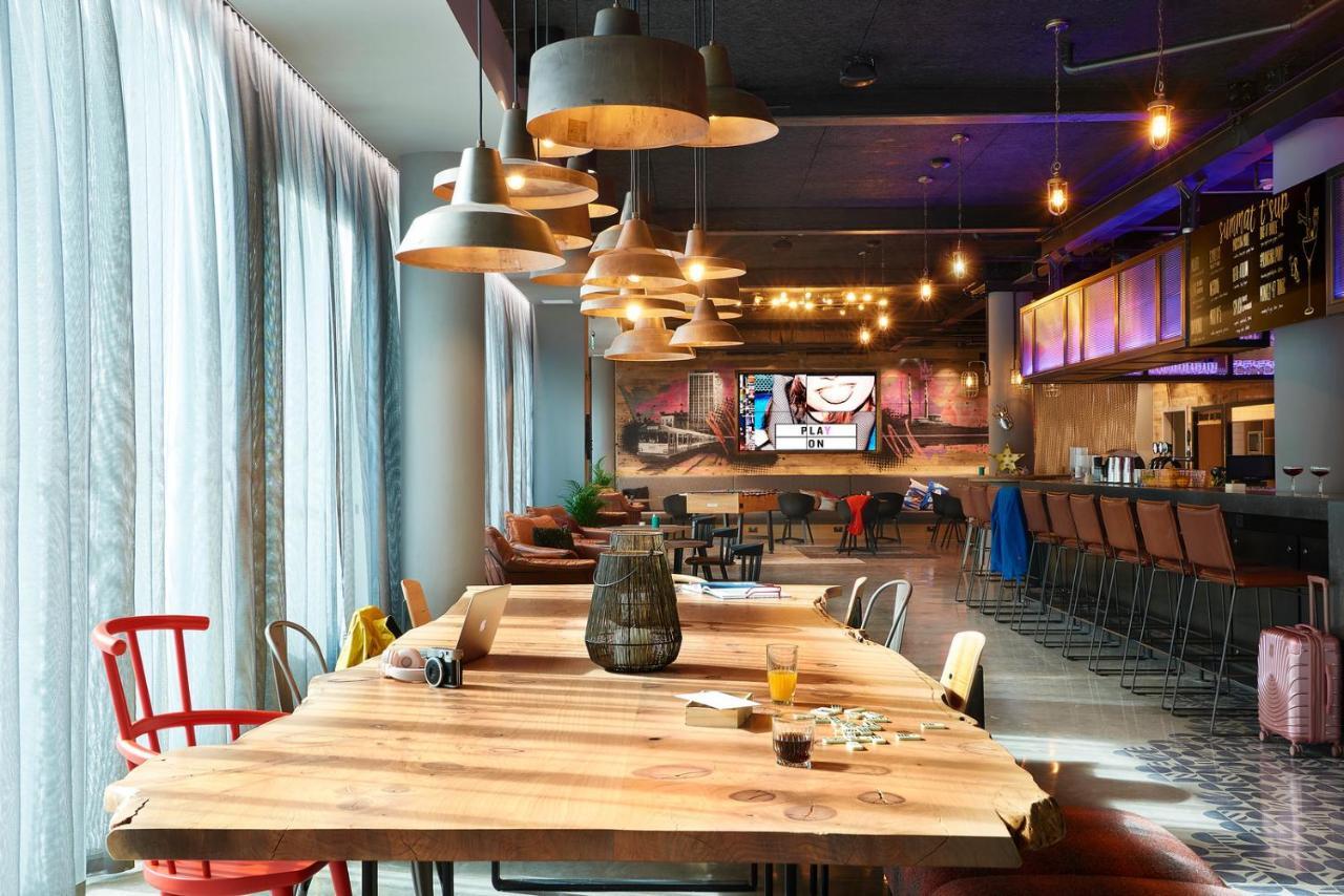 Moxy 4* Dublin