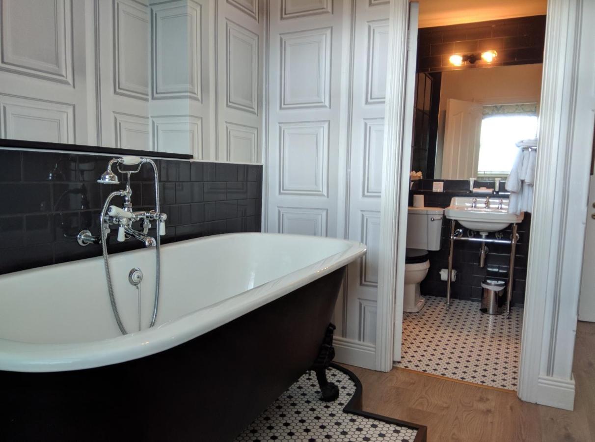 Pembroke Townhouse Guest house