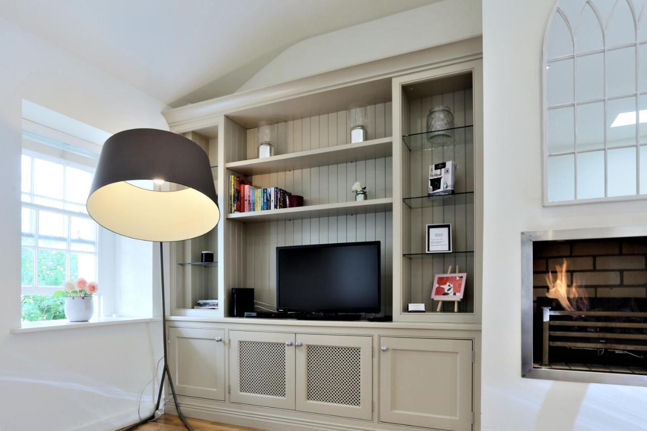 Holiday home A Luxurious City Centre White Regency Townhouse With Terrace & Patio Dublin