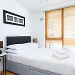 Lovely 2 Bedroom Apartment With Balcony