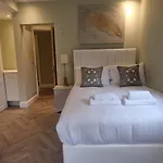 Upgraded Loft Style Duplex At Rathmines Village