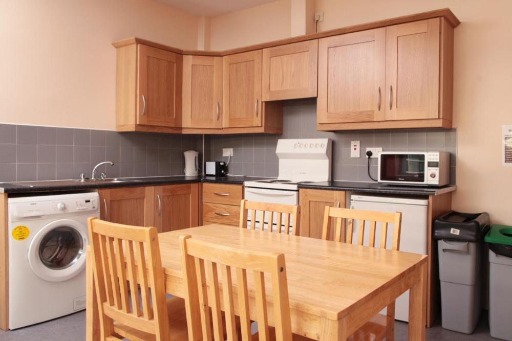 Mayor Square Nci Residences Ifsc Apartment