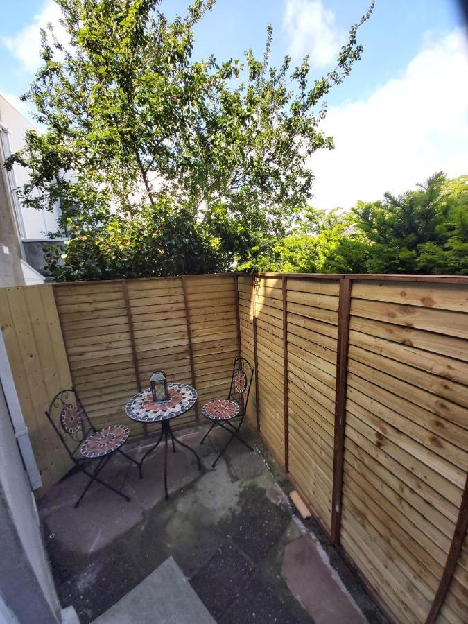 Seaside With Seaview In 3 Close To Centre