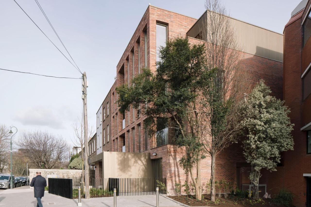 Apartment Huband Place
