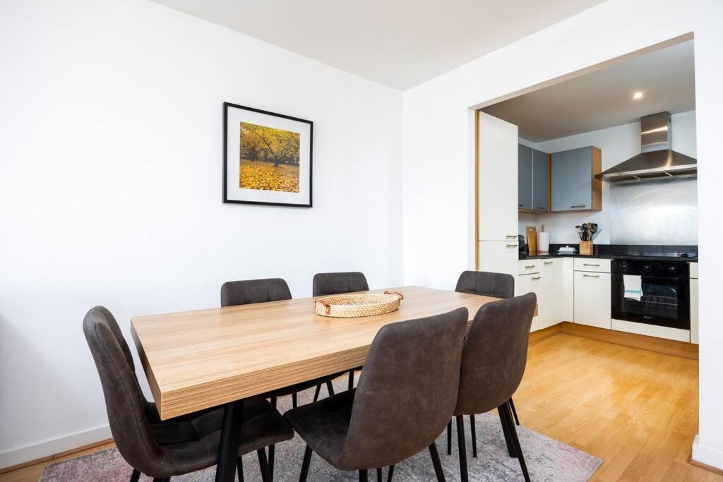 Lovely 2 Bedroom With Balcony Dublin