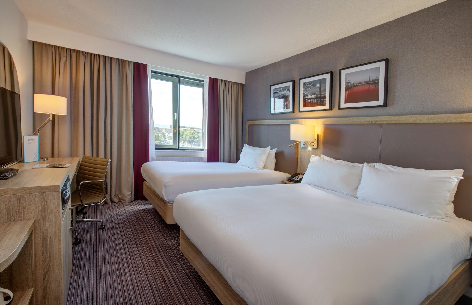 Hilton Garden Centre Hotel
