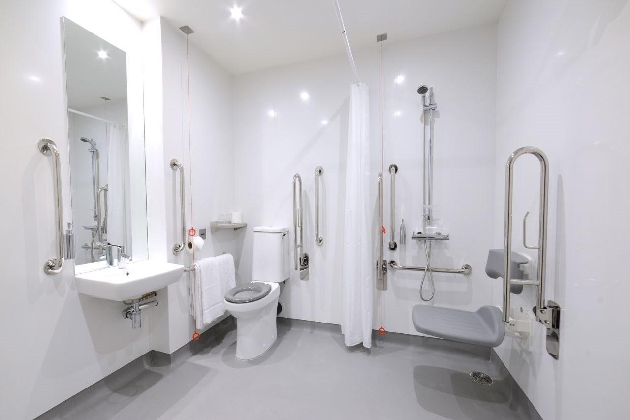 Travelodge Centre Hotel 3*