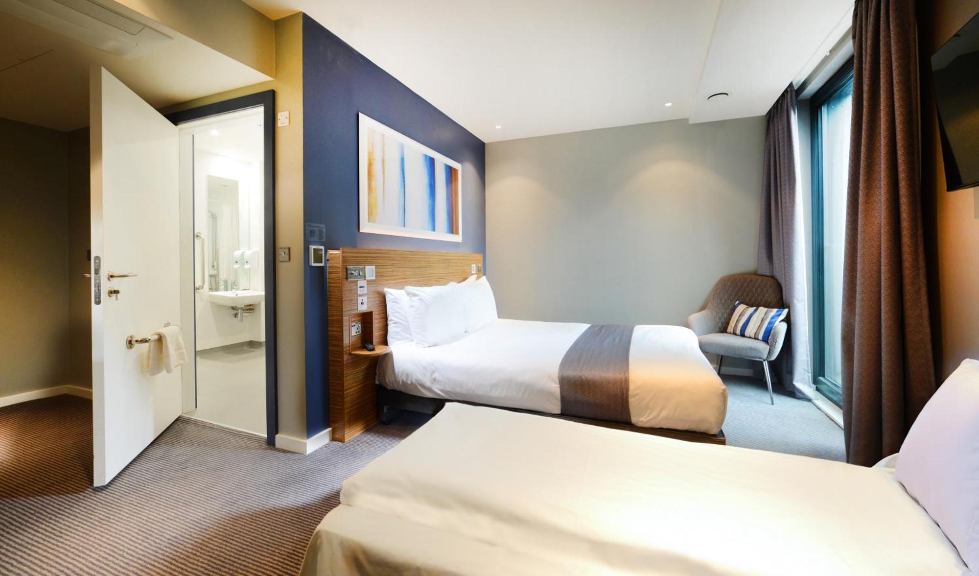 Travelodge Centre Hotel