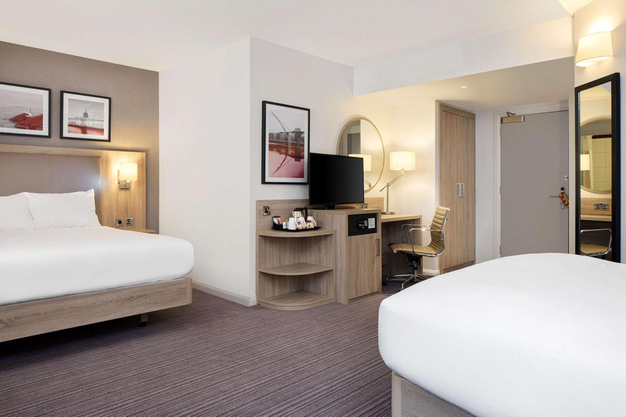 Hilton Garden Centre Hotel 4*
