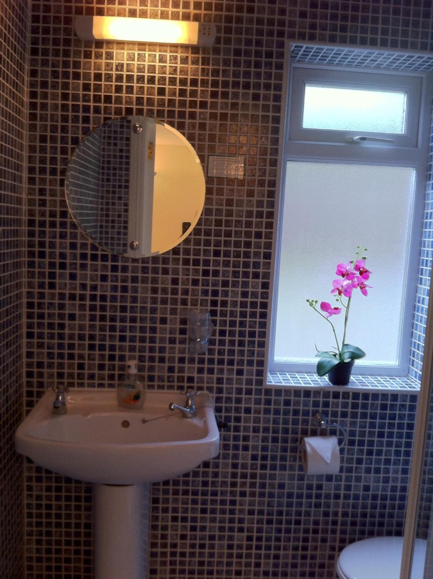 Guest house Ashling House Serviced